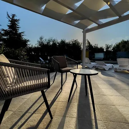 Relais Belvedere 3* Джовинаццо